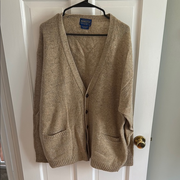 Pendleton Tan Long Cardigan Sweater with V-Neck *LIKE NEW*